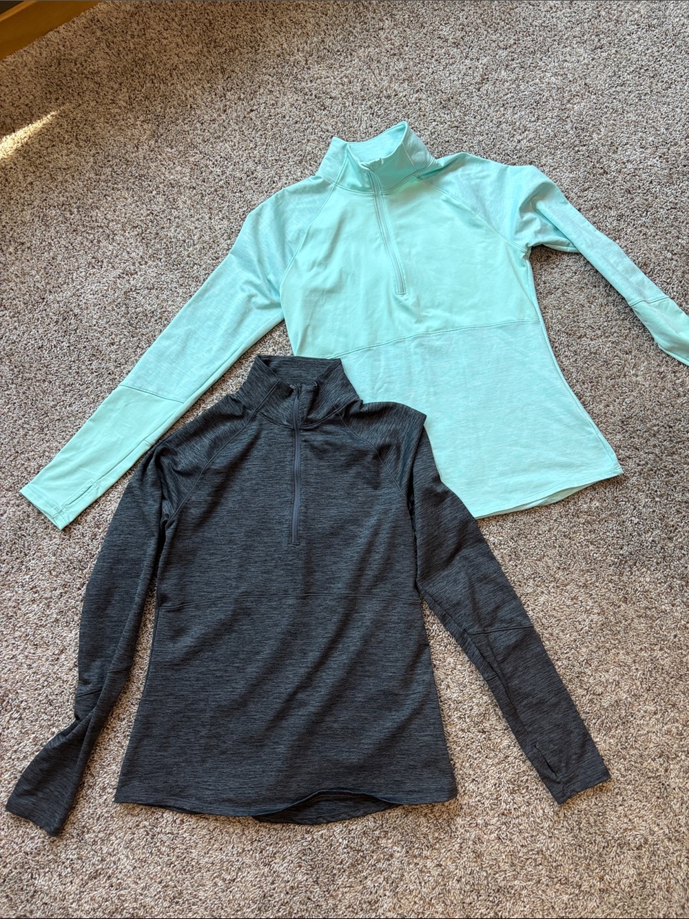 DSG Women’s Quarter Zip Sweatshirt Bundle – Size Large